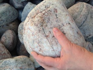 river stone 5-8 inch size